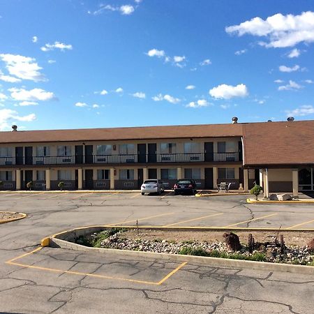 Econo Lodge Beaver Kültér fotó