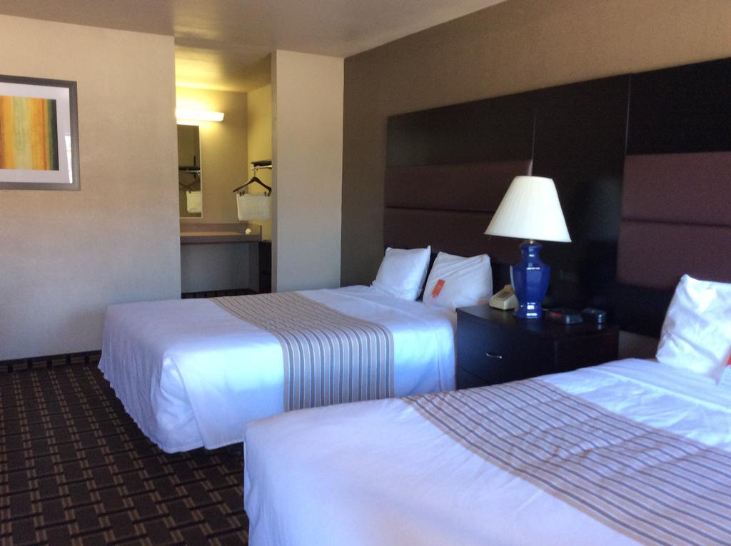 Econo Lodge Beaver Kültér fotó